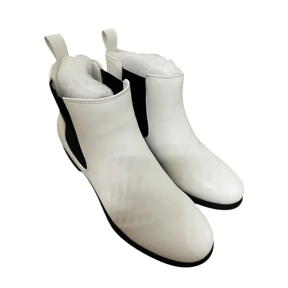 Women’s White Chelsea Boots Size 9 Low Heel Ankle Booties